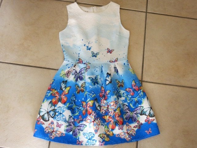 Een leuk kleedje vlinders, maat S, NIEUW, Kleding | Dames, Jurken, Ophalen, Nieuw, Maat 36 (S), Blauw