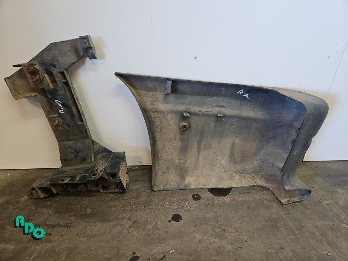 Bumperdeel rechts-achter van een Opel Movano (Movano 00-), Gebruikt, -, -, Opel