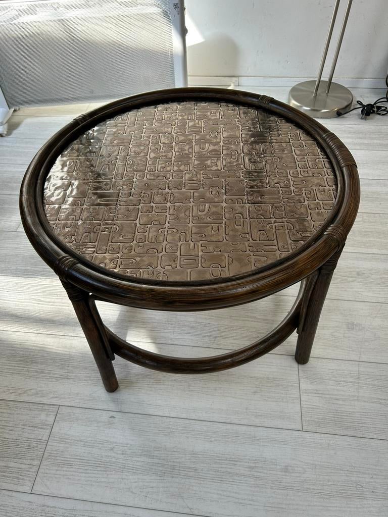 Table Basse Vintage en Bambou Foncé et Rotin verre sculpté, Maison & Meubles, Tables | Tables d'appoint, Enlèvement, Comme neuf