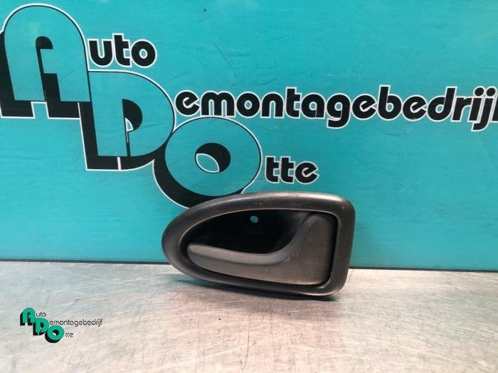 Poignée portière 2portes droite d'un Opel Vivaro (Vivaro 0, -, Opel, 3 mois de garantie, Utilisé
