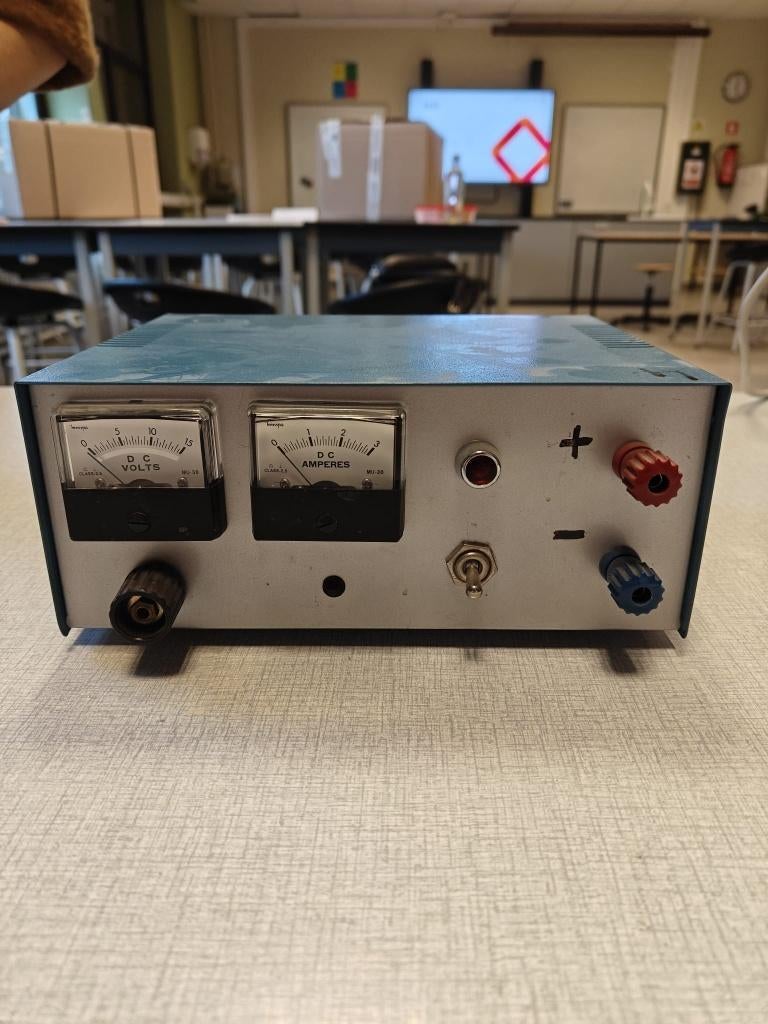 Spanningsbron, Ophalen of Verzenden, Gebruikt, Elektriciteit