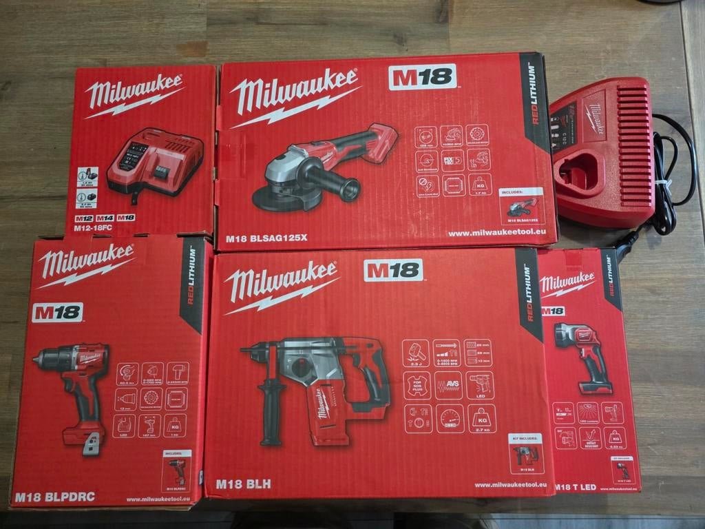 Milwaukee M18 RED LITHIUM™ verzegeld 2025, Ophalen of Verzenden