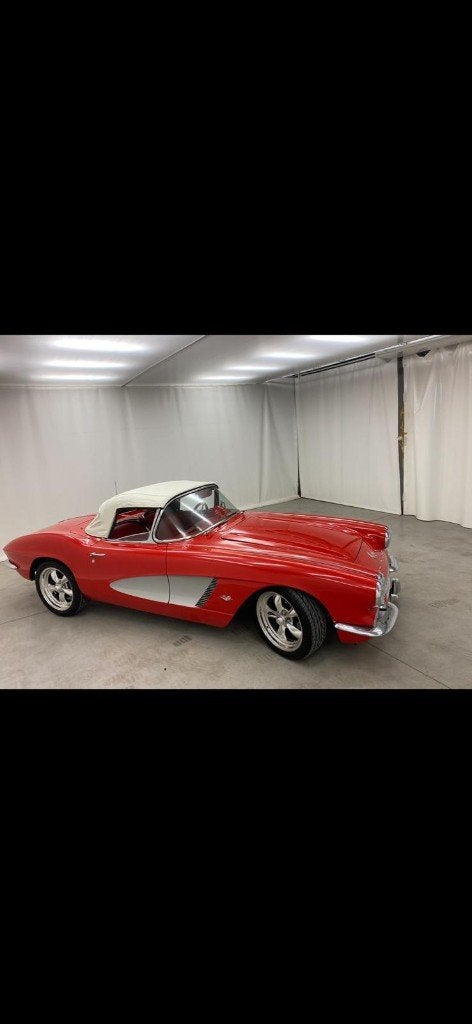 Corvette C1, Autos, Oldtimers & Ancêtres, Rouge, Achat, Boîte manuelle, 2 portes