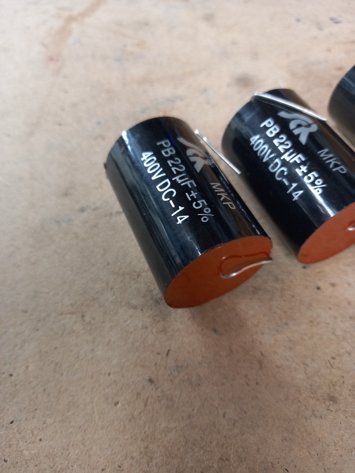 4 x 22uf audio film condensators, TV, Hi-fi & Vidéo, Neuf, Enlèvement ou Envoi, Bass-reflex, 150 watts ou plus