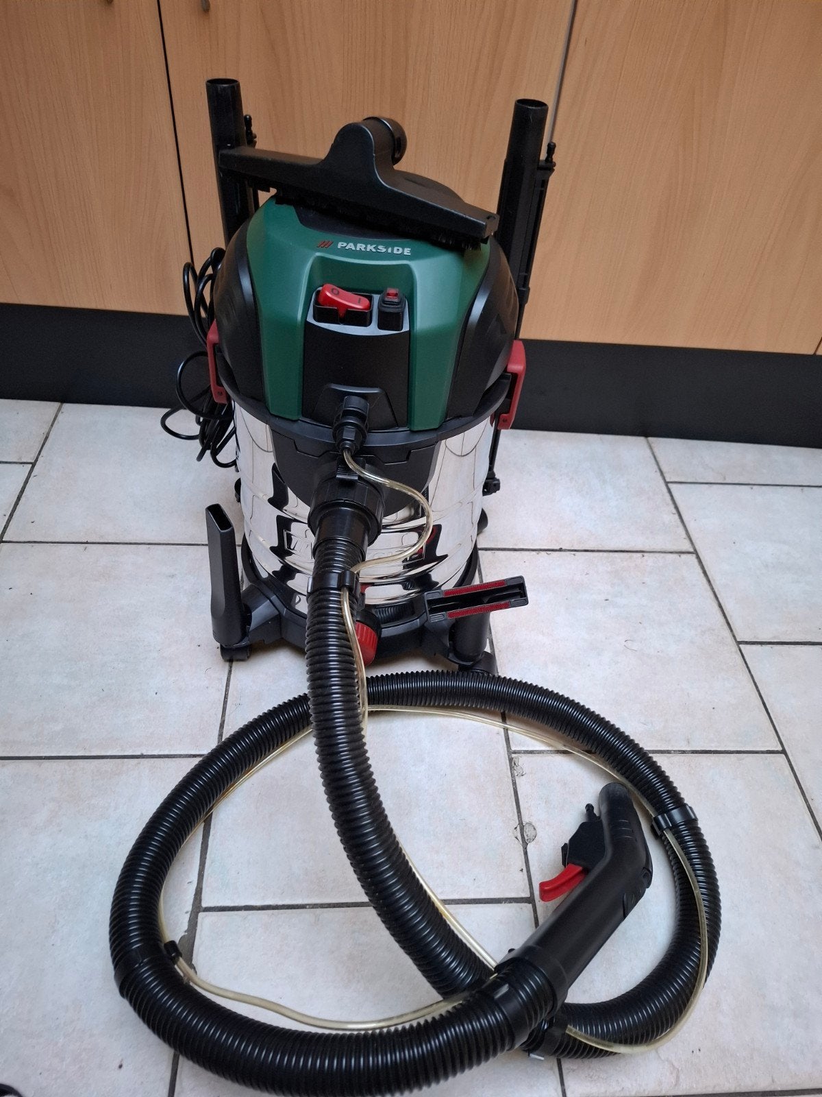 Aspirateur eau et poussière, Ophalen