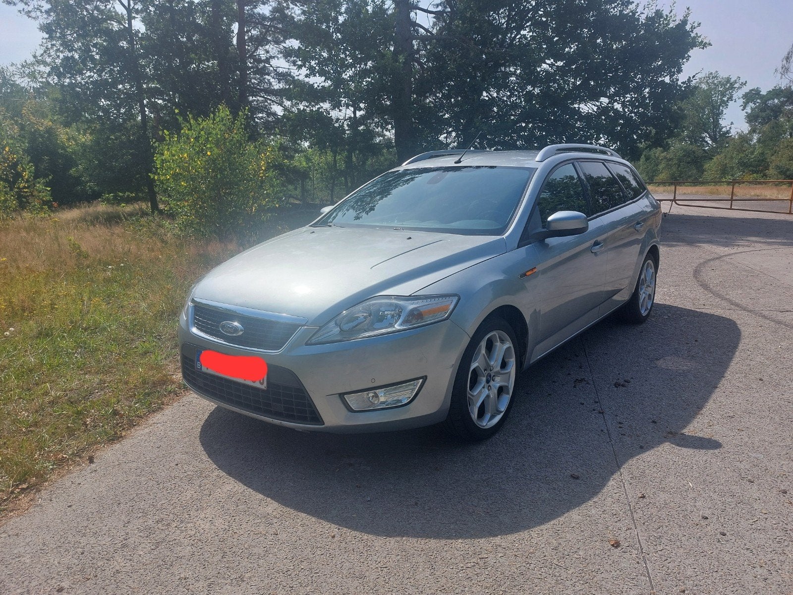 Ford mondeo (gekeurd voor verkoop), Autos, Ford, Mondeo, ABS, Airbags, Air conditionné, Climatisation automatique, Bluetooth, Ordinateur de bord