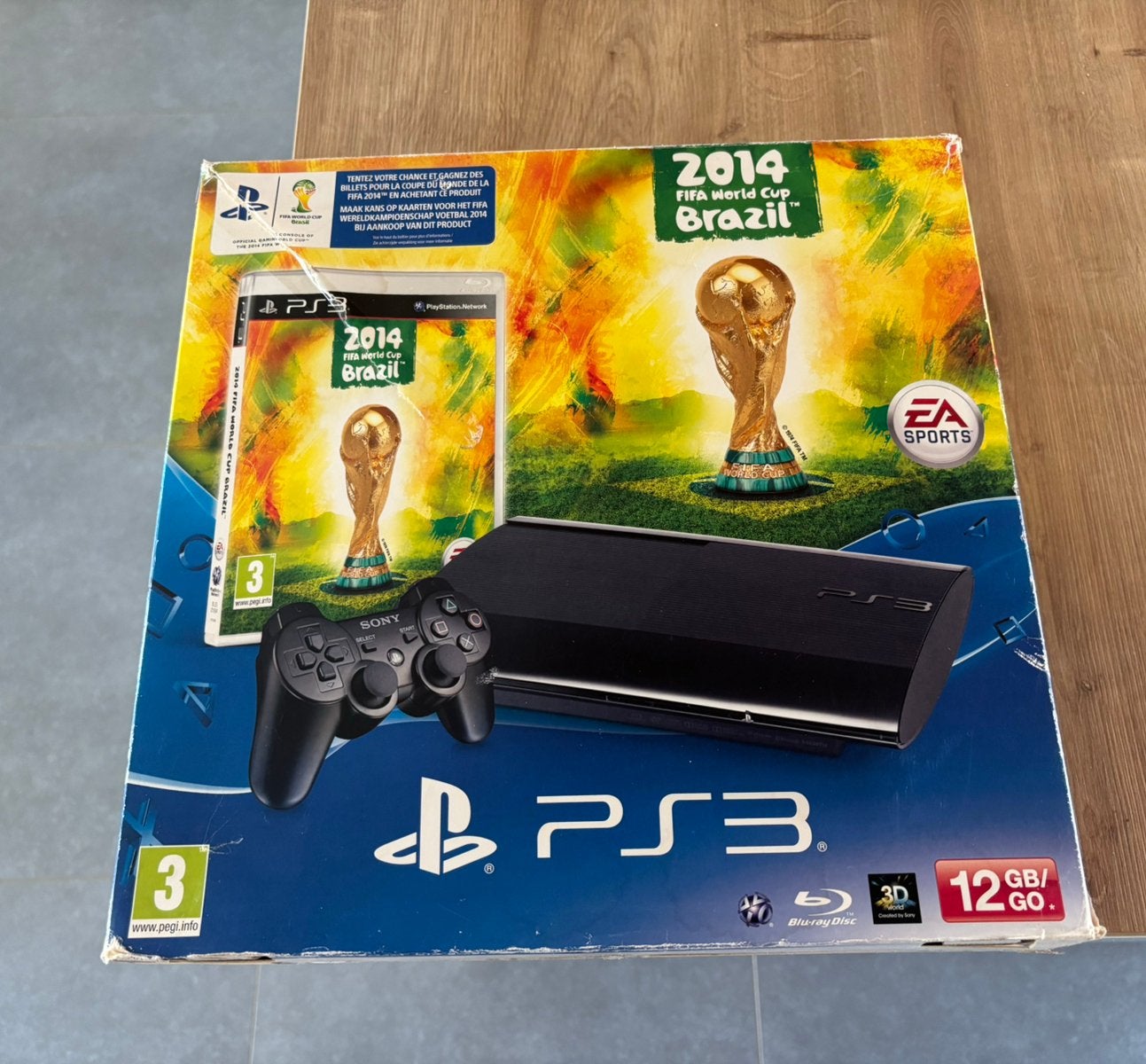 PS3 Super Slim WK 2014 Brazil, Games en Spelcomputers, Ophalen, Gebruikt, 12 GB, Met 1 controller