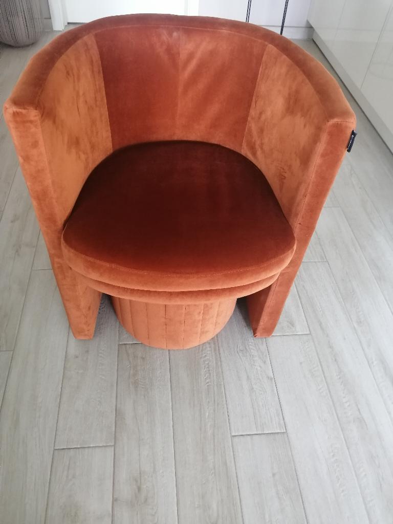 Fauteuil velours avec pouf, Maison & Meubles, Fauteuils, Moins de 75 cm, Comme neuf, Enlèvement, 50 à 75 cm