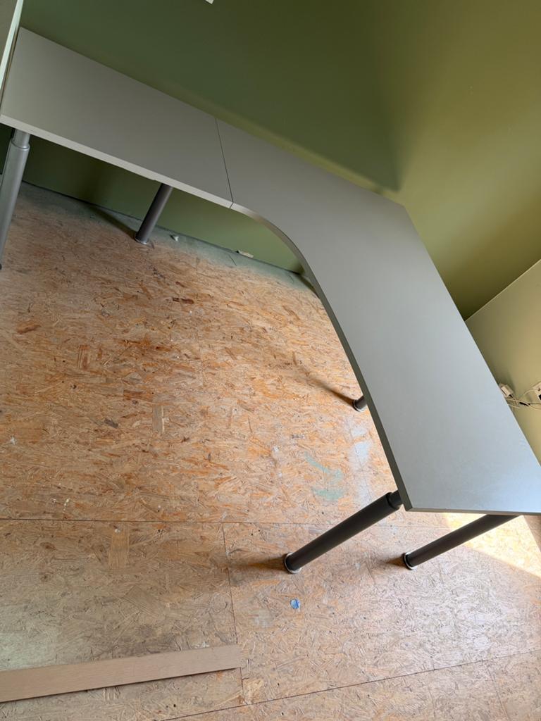 Bureau 1m80 op 2m, Huis en Inrichting, Bureaus, Gebruikt, 180 cm, Spaanplaat of MDF, Hoekbureau