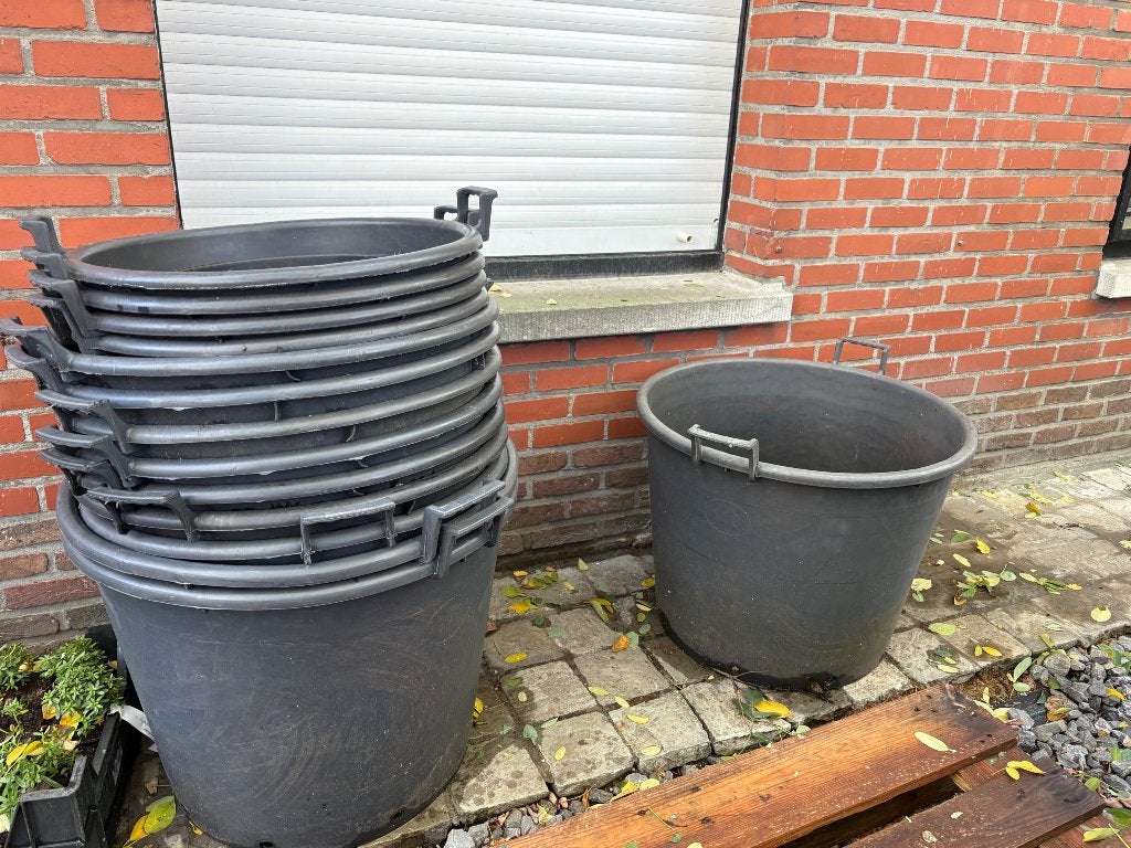 Diverse plantenpotten / kweekpotten, Ophalen, Kunststof, 40 cm of meer, Rond