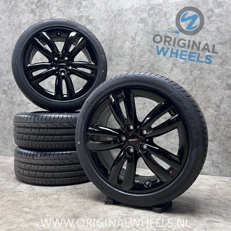 17 inch originele JCW velgen + zomerbanden Mini Cooper One J, Gebruikt, -, -, Banden en Velgen
