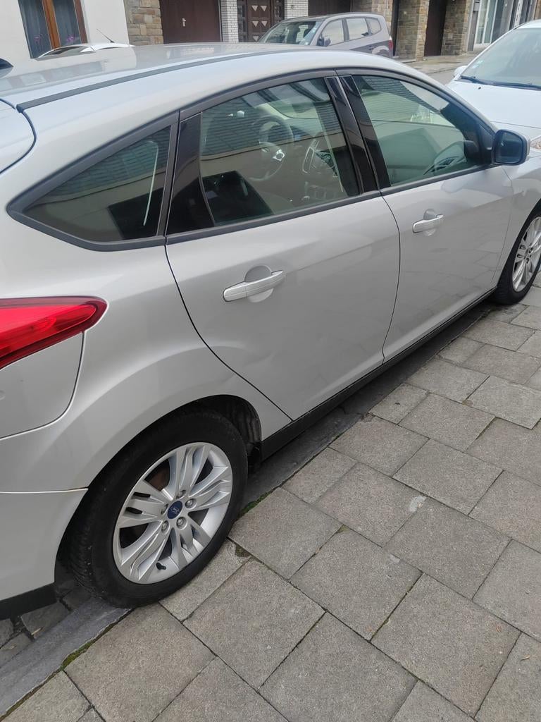 Opel Astra h 2010 cylindr 1700 diesel Euro5 infos 0488942555, Autos, Euro 5, Achat, Entreprise, 5 portes