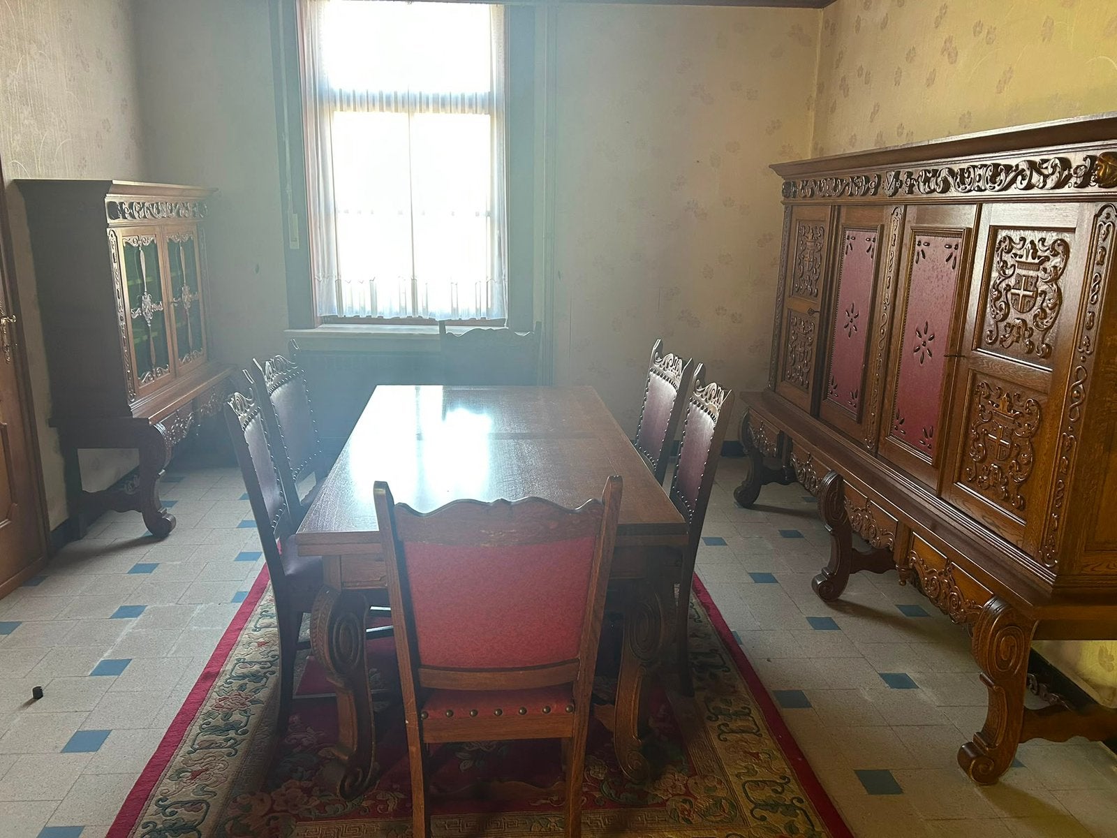 Salle à manger ancienne à vendre en très bon état, Enlèvement