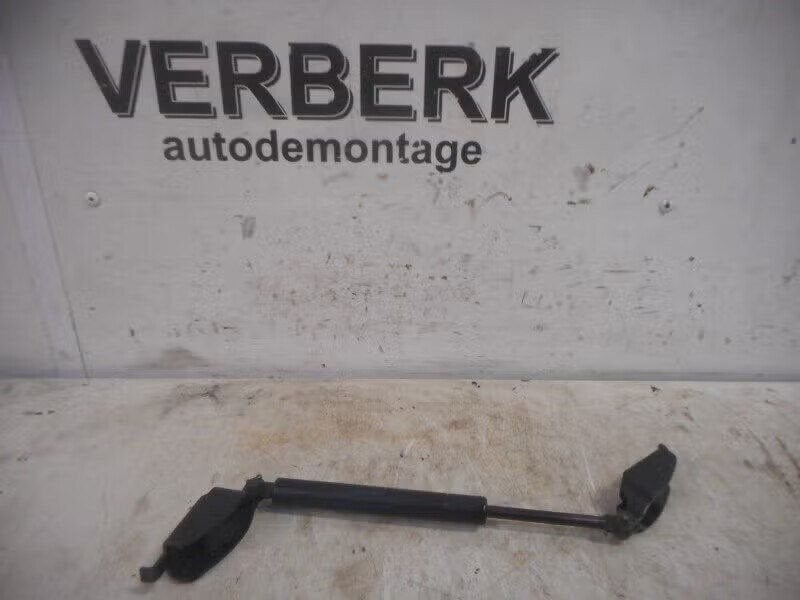 GASDRUKVEER ACHTER Ford StreetKa (01-2002/07-2005), Gebruikt, Ophalen of Verzenden, Henry-Ford-Straße 1 50735 Köln, DE, Kunden@ford.com