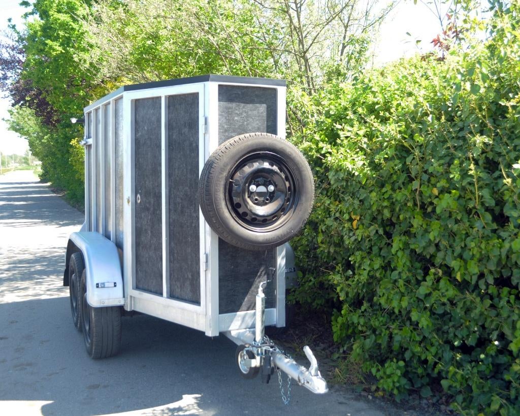 Gesloten aanhangwagen,750kg niet geremd, volledig vernieuwd, Auto diversen, Aanhangers en Bagagewagens, Ophalen, Zo goed als nieuw