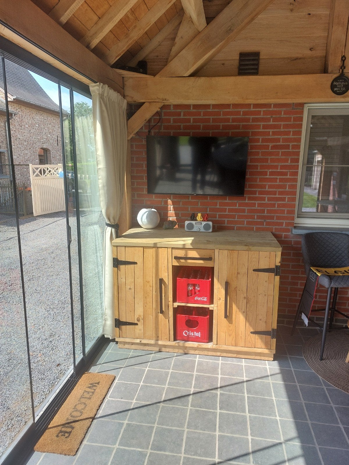 Kast met frigo, Ophalen