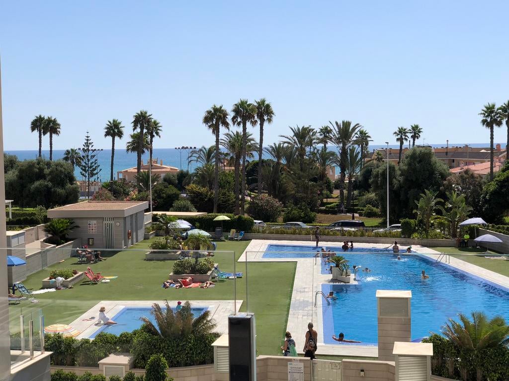 App Luxe 2 chambres Vue sur la mer Plage de La Mata Sur mer, Vacances, Maisons de vacances | Espagne, Costa Blanca, Appartement