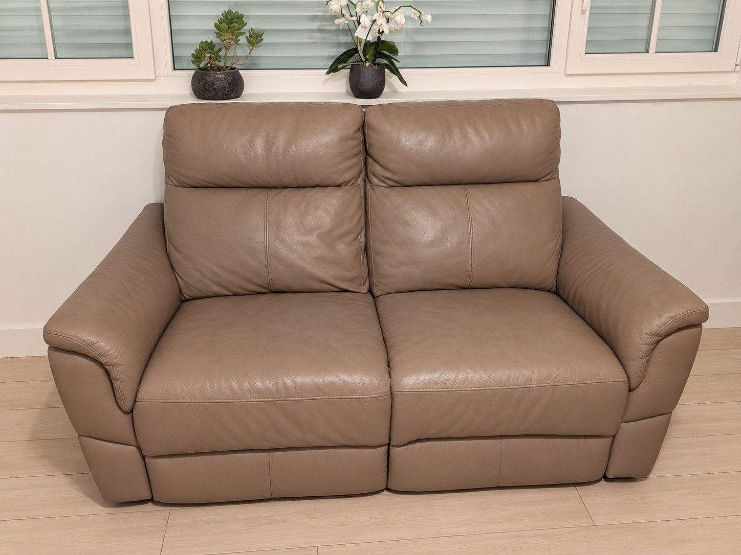 Lederen salon  3+2 zit – 2 elektrische relaxen, Ophalen, Zo goed als nieuw, Vierpersoons of meer, Leer