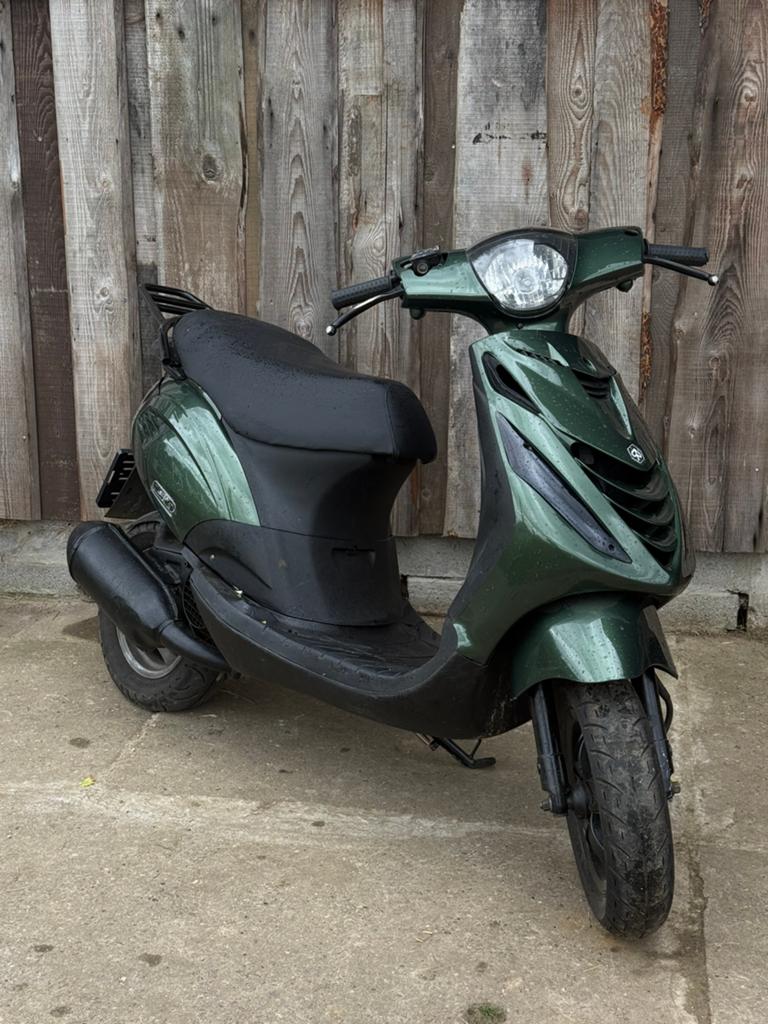 Piaggio zip 125cc a1, Motoren, Motoren | Piaggio, Particulier, Scooter, 11 kW of minder, 1 cilinder, Minimaal motorrijbewijs A1