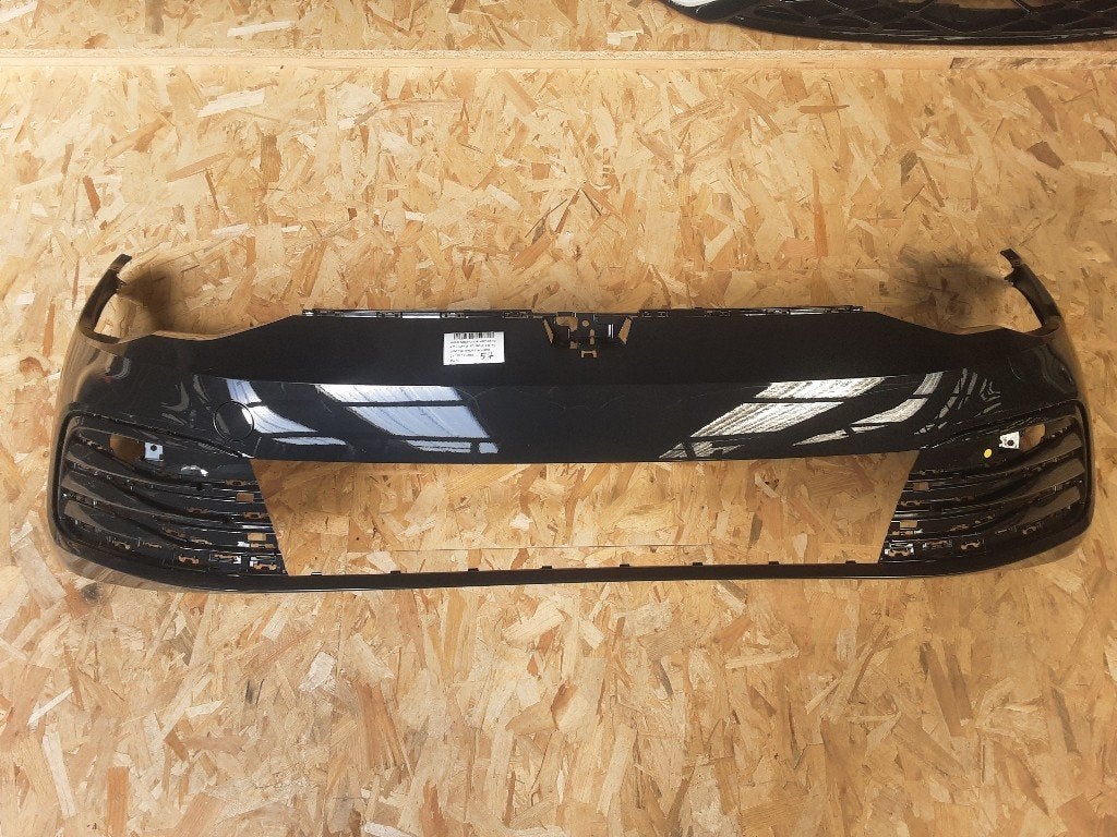 PARE-CHOCS AVANT Volkswagen Golf VIII (CD1) (5H0807221J), Pare-chocs, Volkswagen, Mevr. I. Hauben, Utilisé