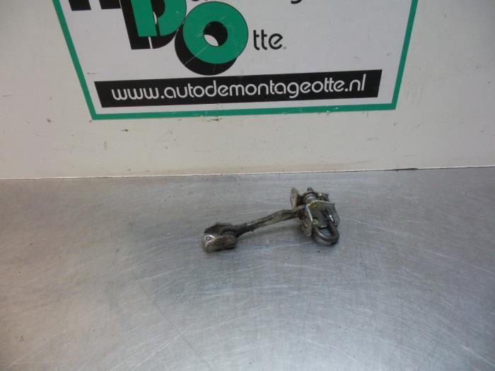 Butée 4portes arrière droite d'un Opel Corsa (Corsa C 00-), -, Opel, Utilisé, -