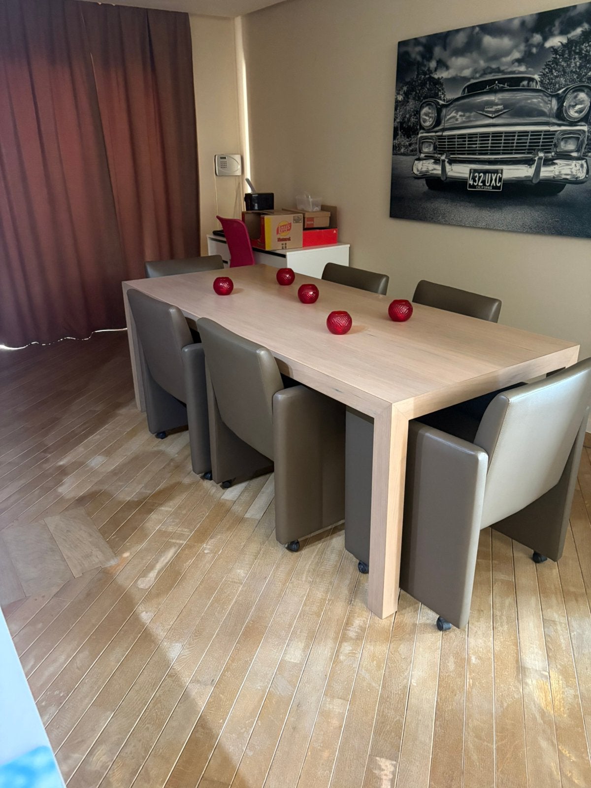 Eetplaats+ gratis salon, Ophalen
