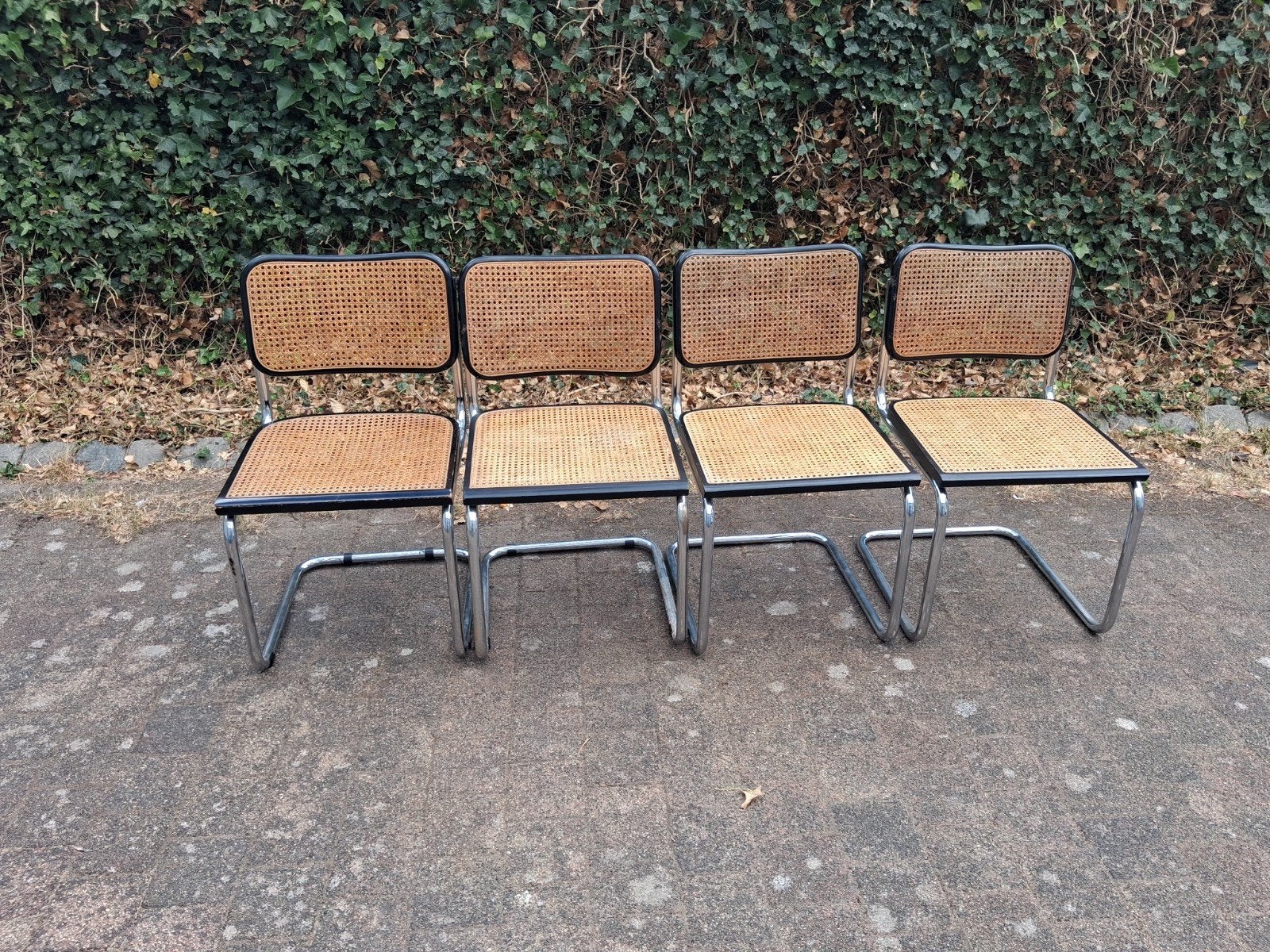 4 chaises noires modèle Cesca d'après Marcel Breuer, Maison & Meubles, Chaises, Enlèvement