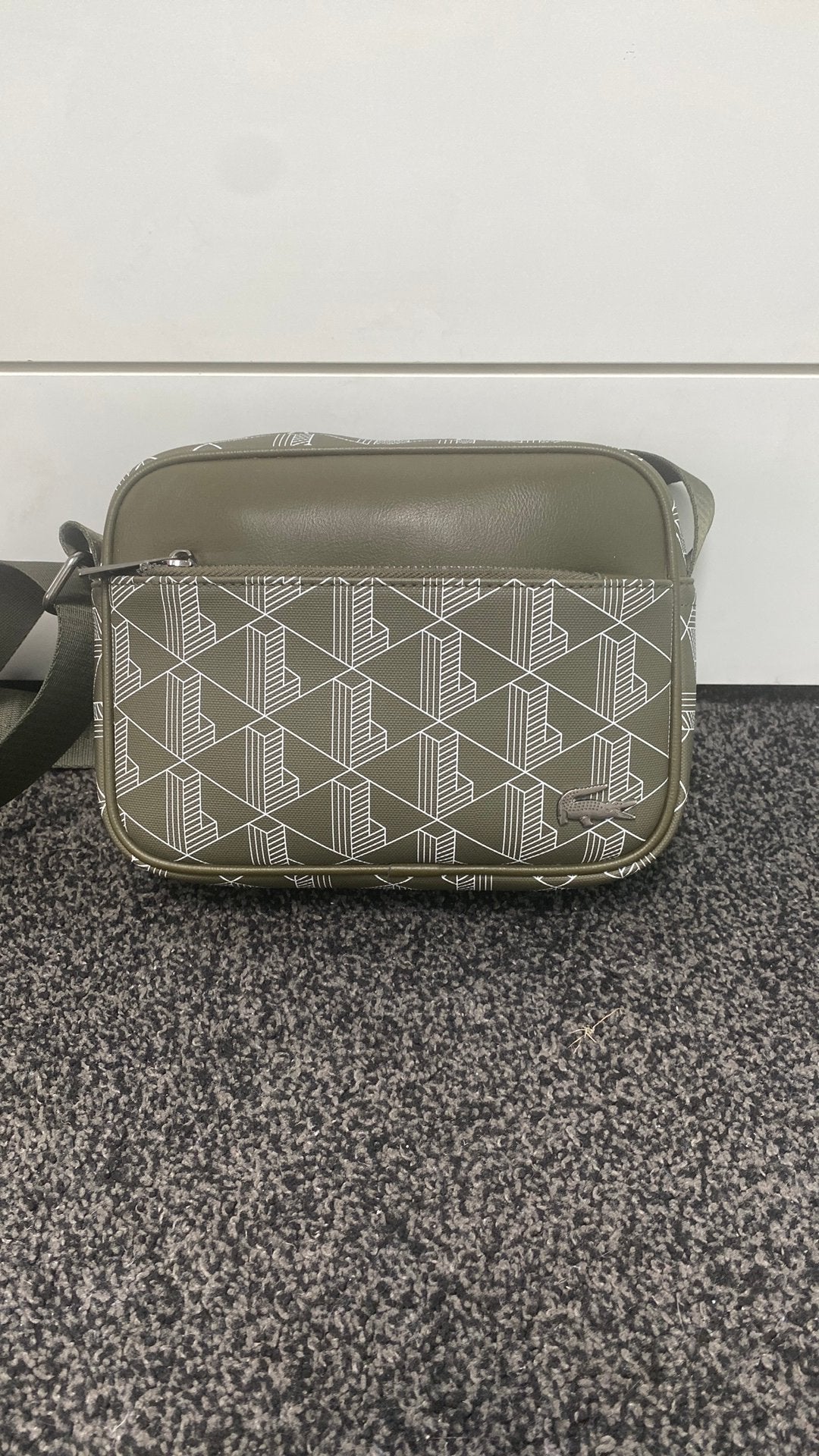 Lacoste boekentas, Handtassen en Accessoires, Ophalen, Zo goed als nieuw, Groen
