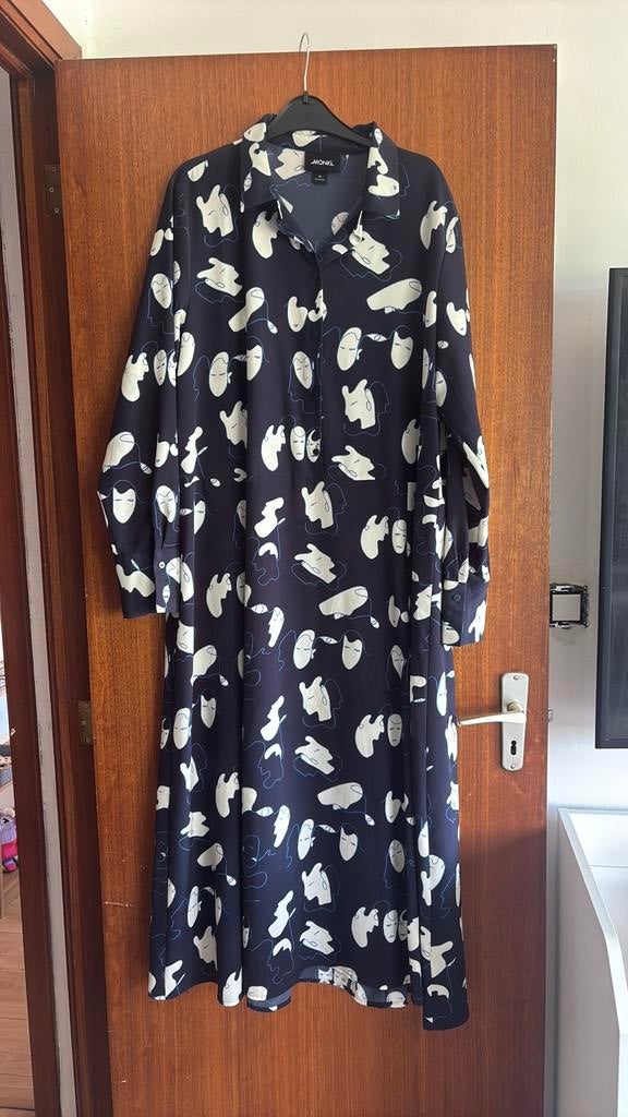 Robe Monki taille XL, Ophalen, Zo goed als nieuw, Jurk