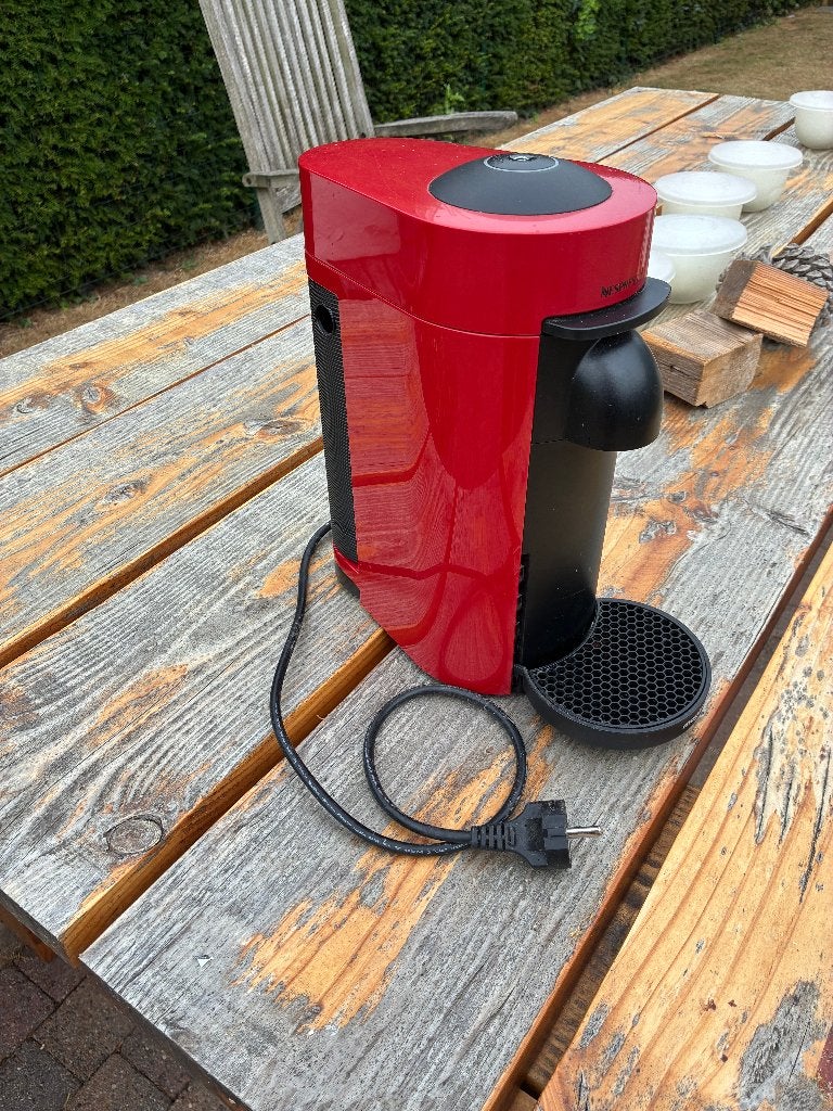 nespresso vurteo, Ophalen, Espresso apparaat, Zo goed als nieuw, Koffiepads en cups