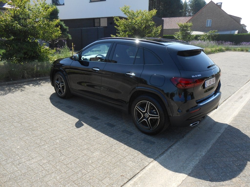 Prachtige Mercedes  GLA AMG Line/Star Edition. Full Option!!, 4 cilinders, Zwart, Parkeerassistent, 5 zetels