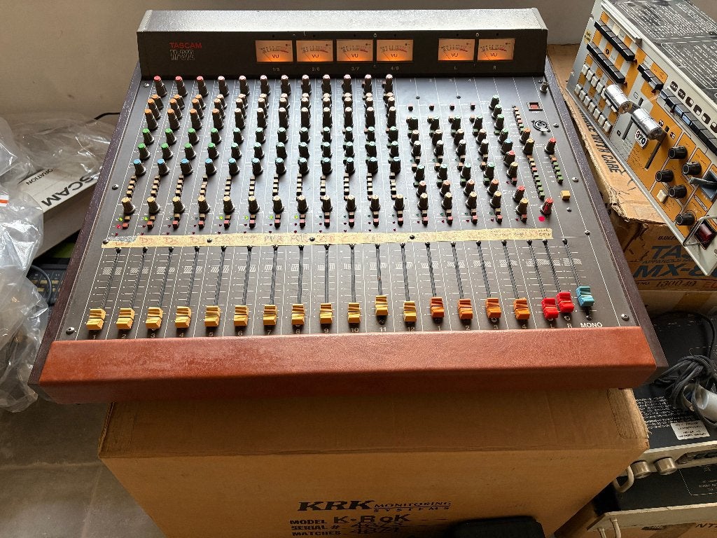 Tascam M312 mengpaneel, Ophalen, Gebruikt, 10 tot 20 kanalen, Microfooningang