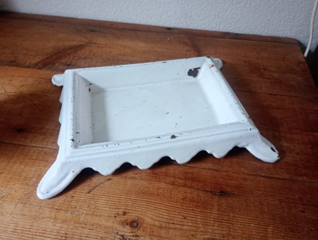 Bistro estaminet ancien crachoir en fonte, Enlèvement ou Envoi