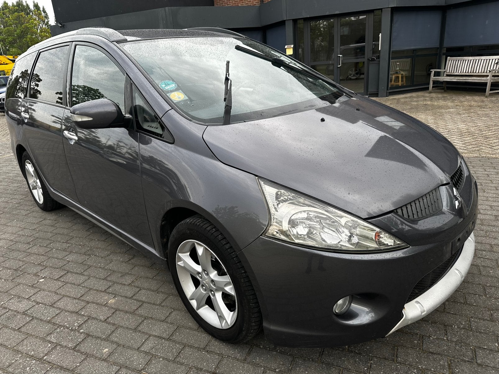 Mitsubishi grandis, Argent ou Gris, Achat, 7 places, 5 portes