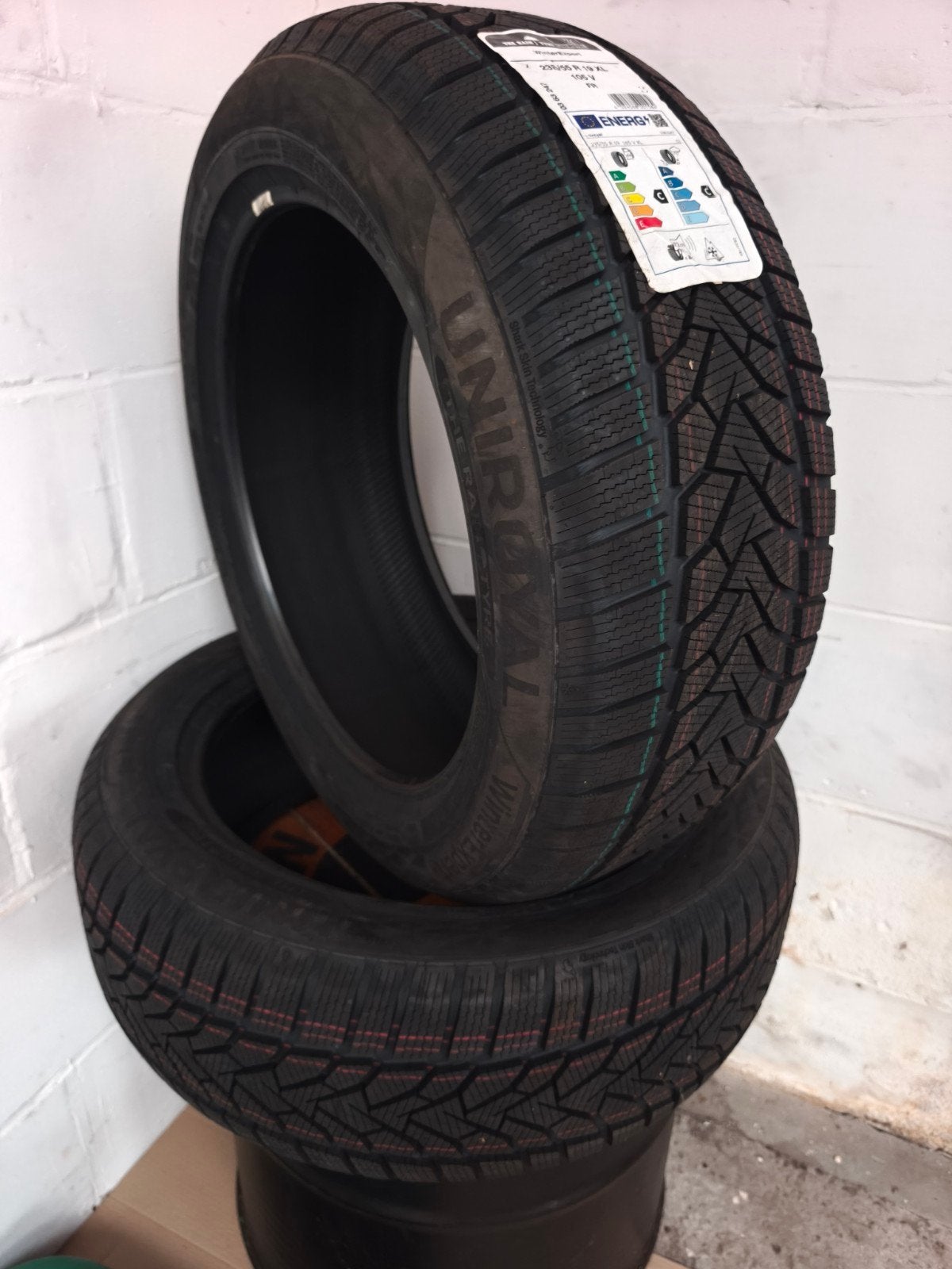 uniroyal 235/55 r19 105v xl (NEUF), Neuf, Pneus hiver, Pneu(s), 235 mm