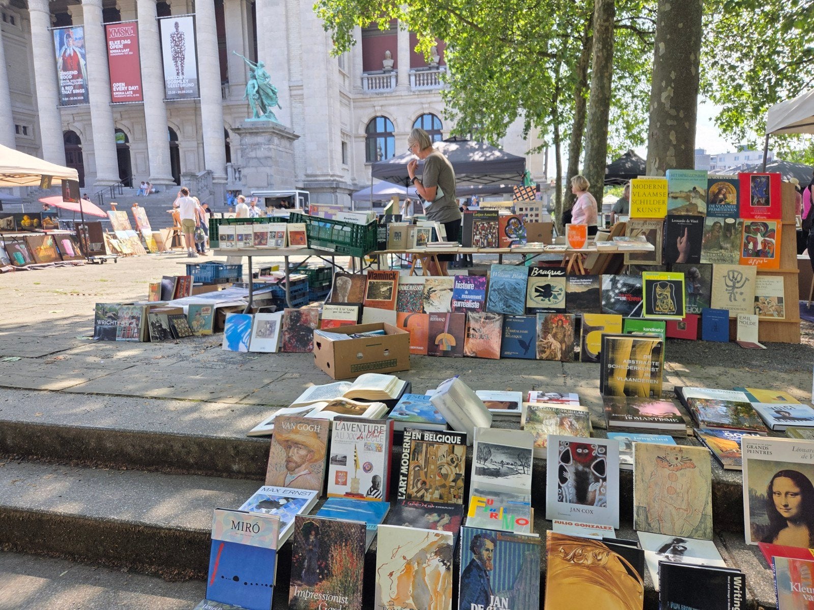 Recherché : collection ou collection de livres, Enlèvement