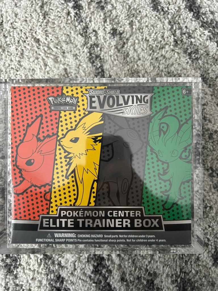 Evolving Skies Elite Trainer Box Pokemon Center, Postzegels en Munten, Bankbiljetten | Nederland, Ophalen