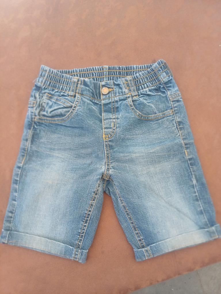 Short s.Oliver taille 128, Enfants & Bébés, Vêtements enfant | Taille 170, Pantalon, Garçon, Enlèvement ou Envoi, Utilisé