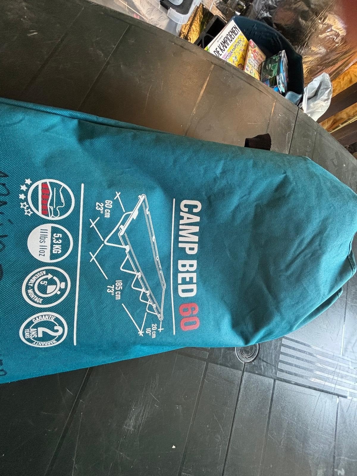 Lit de camping Decathlon, Enlèvement