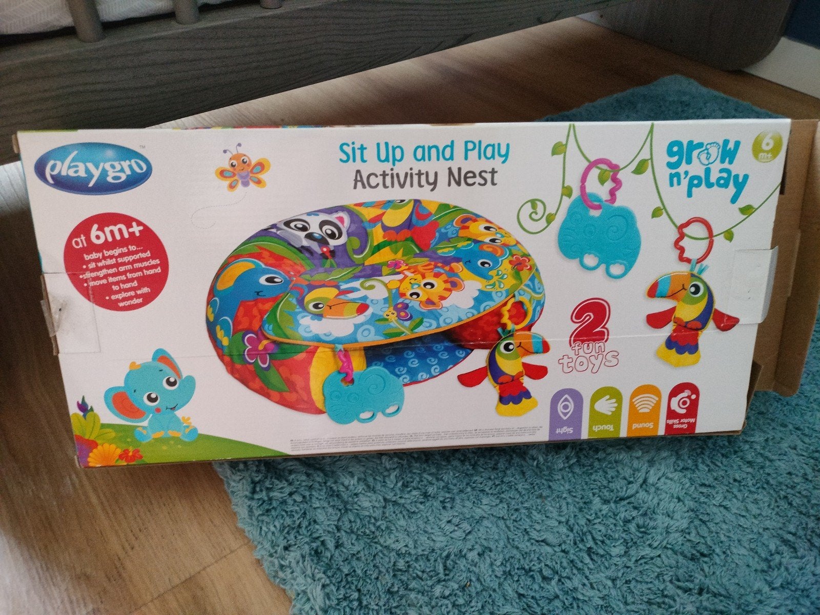 Zit -en speelactiviteitennest playgro, Ophalen