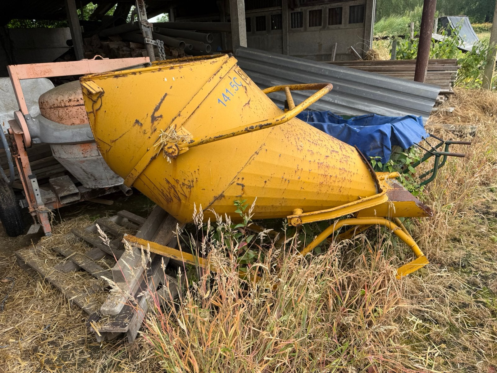 Betonkubel 500 liter, Enlèvement, Utilisé
