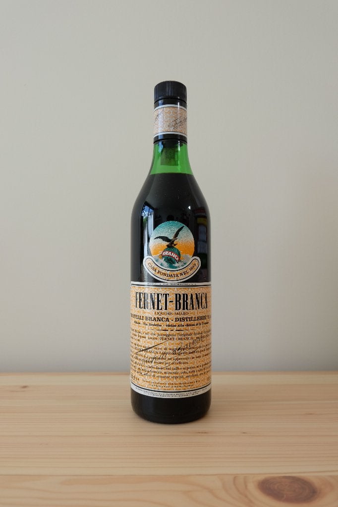 Nouveau prix - Vintage Fernet Branca 1989 - x8 disponible, Collections, Vins, Neuf, Enlèvement ou Envoi, Pleine, Autres types