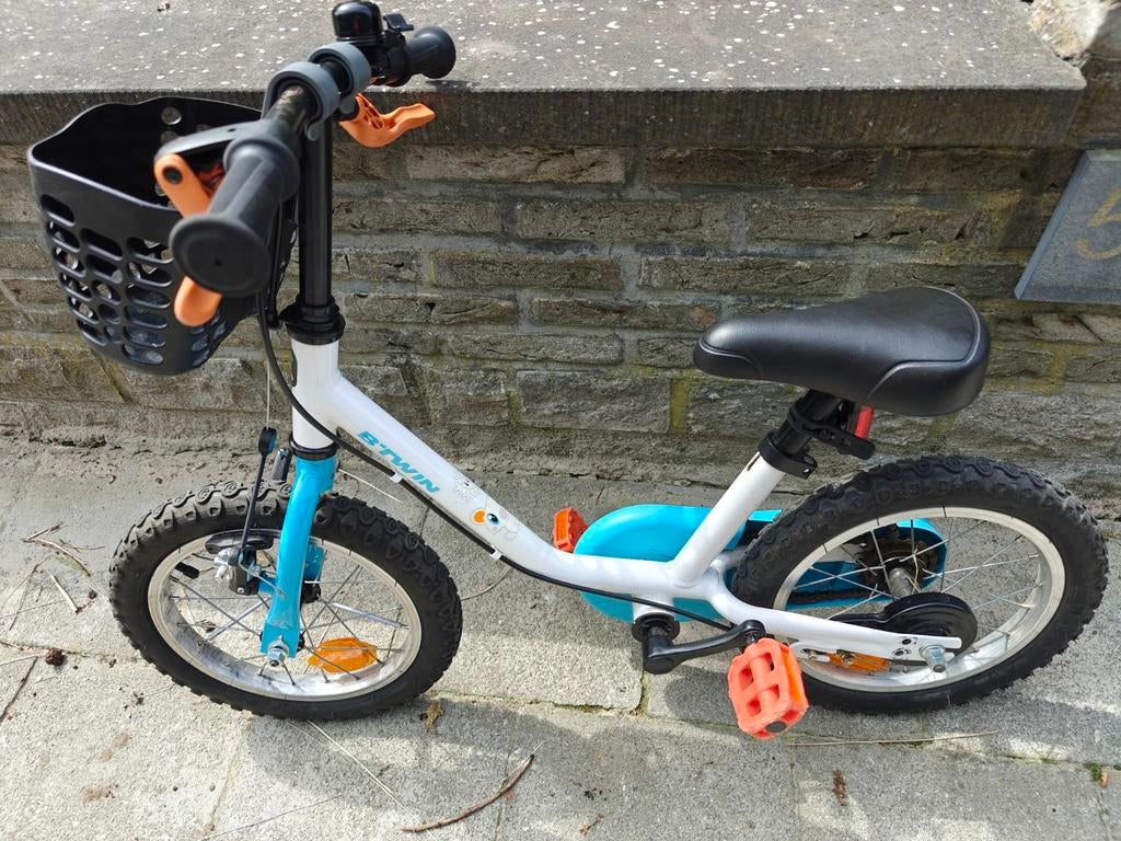 Verzorgde kinderfiets 14inch (met afneembare zijwieltjes), Fietsen en Brommers, Ophalen, Zijwieltjes, Gebruikt, Velgrem