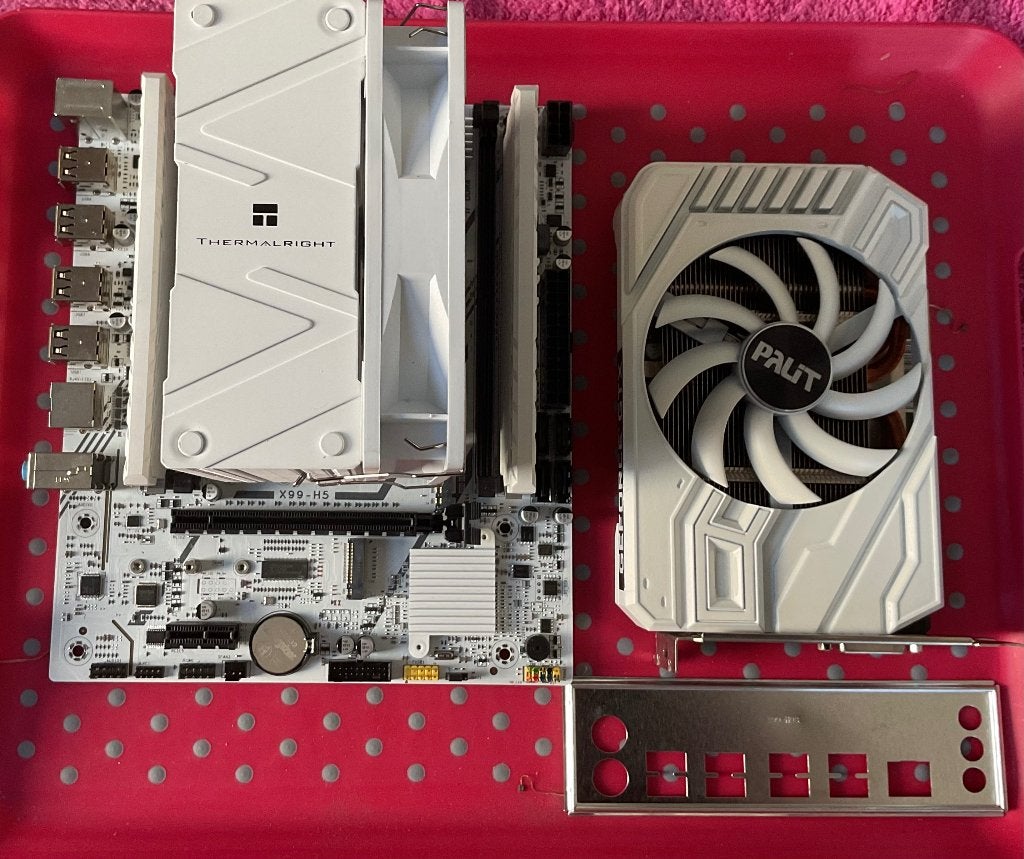 Vends Kit blanc CARTE MÈRE 32Gb DDR4 GTX 1660ti, Informatique & Logiciels, Enlèvement ou Envoi, Comme neuf, HDMI