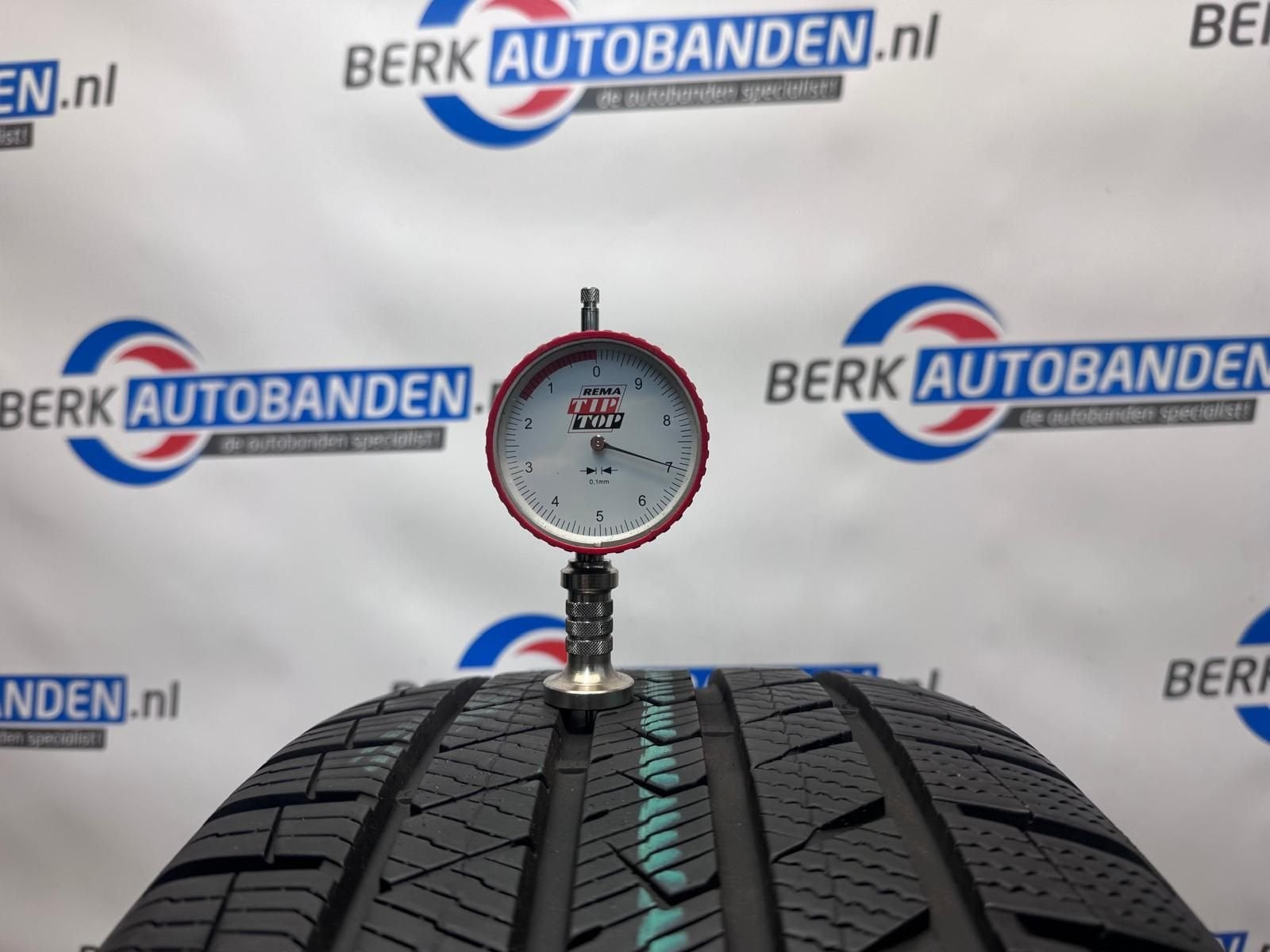 2x Vredestein Quatrac Pro 235/45 R17 97Y XL 235/45/17 235451, Auto-onderdelen, Banden en Velgen, Gebruikt, -, -, 17 inch