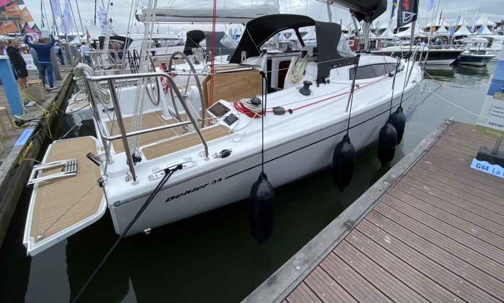 Dehler 34 uit 2023 in onberispelijke staat, Watersport en Boten, Ophalen, Polyester, Diesel