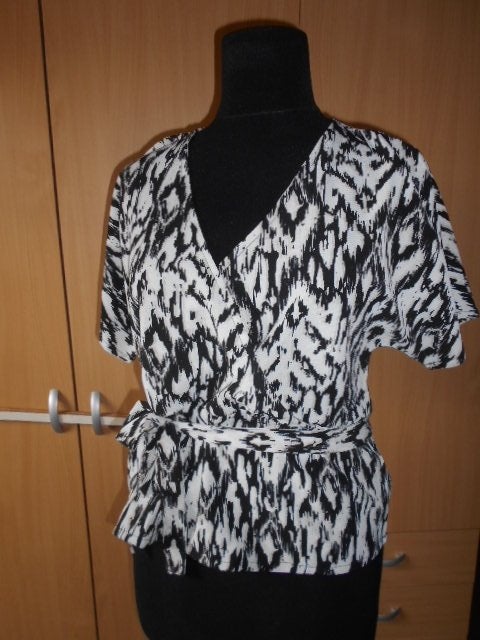 Koopjes / Maat L / 4 €, Ophalen of Verzenden, Nieuw, Maat 42/44 (L), Wit
