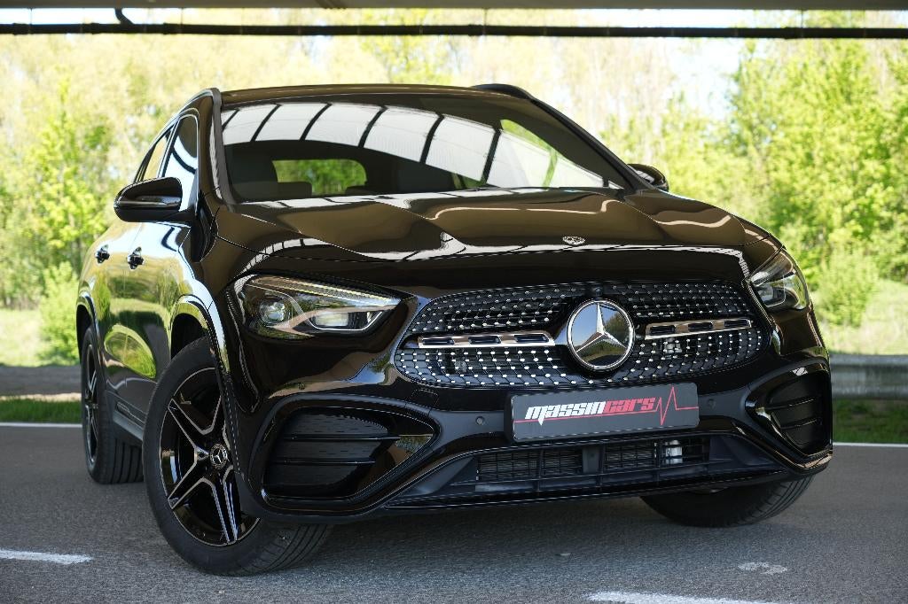 Prachtige Mercedes GLA200 AMG-Line (Nieuwe wagen!), Auto's, Monovolume, 4 cilinders, Zwart, 120 kW