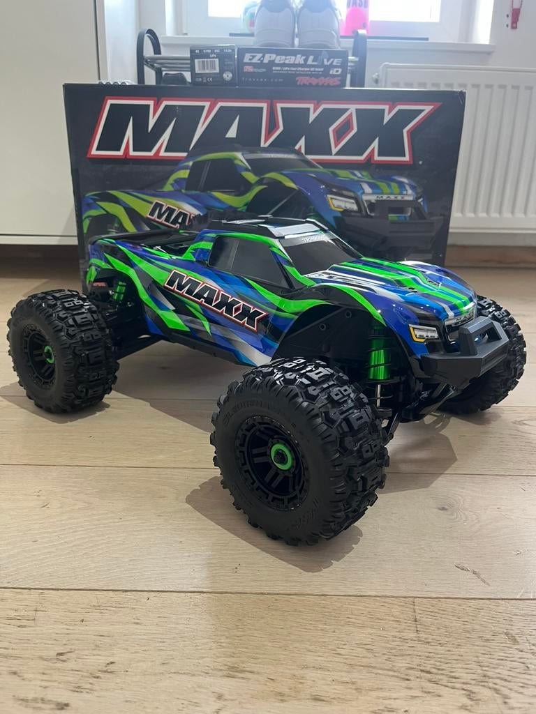 Traxxas maxx, Enlèvement, Comme neuf