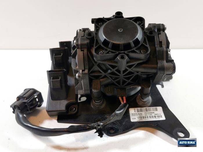 Vacuumpomp (Benzine) van een Volvo XC90, Gebruikt, -, -, Ophalen of Verzenden